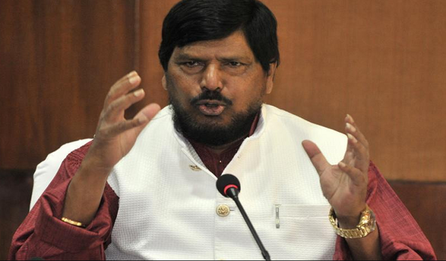 if-bjp-shakes-hands-with-mns-it-will-suffer-says-ramdas-athawale