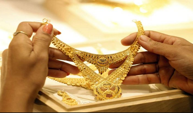 from-next-year-only-14-18-and-22-carat-hallmarked-gold-jewelery-will-be-sold