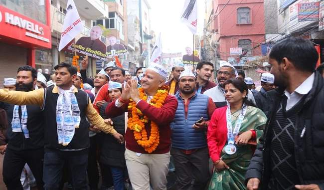 delhi-election-deputy-chief-minister-sisodia-filed-nomination-papers-from-patparganj-seat