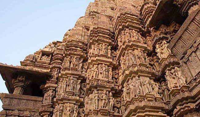खजुराहो के मंदिरों के दर्शन के बिना अधूरा है भारत भ्रमण