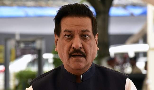 shiv-sena-also-gave-a-proposal-to-form-a-government-with-congress-in-2014-chavan