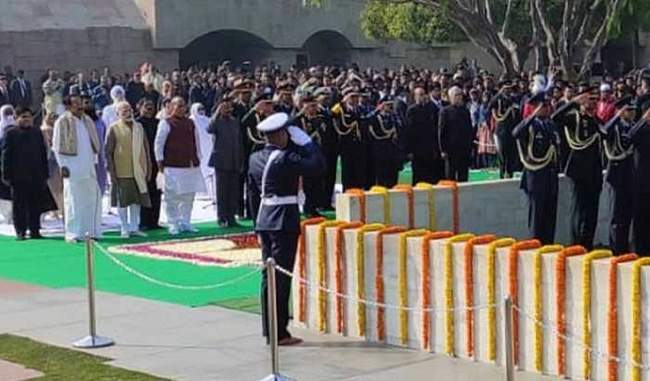 president-prime-minister-paid-tribute-on-mahatma-gandhi-72nd-death-anniversary