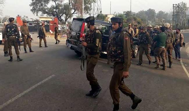 जम्मू में हुई आतंकी और पुलिस की मुठभेड़ में तीन आतंकवादी ढेर, पुलिसकर्मी घायल