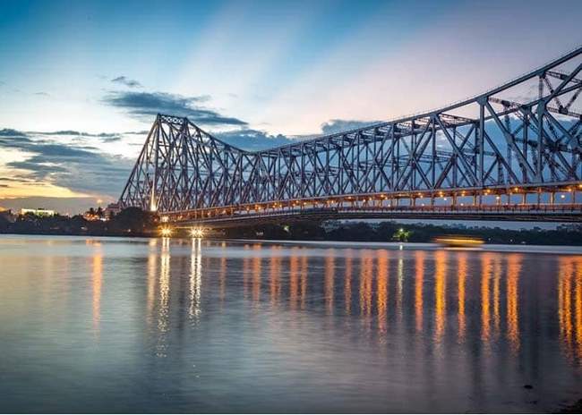 जरुर जाएं कोलकाता, हावड़ा ब्रिज से लेकर साइंस सिटी जैसी तमाम जगहें हैं देखने लायक