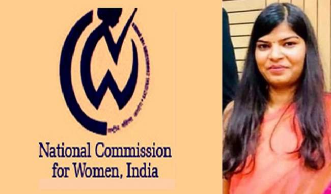 komal-sharma-reached-the-women-commission-against-the-channel-for-posing-as-an-attacker-in-jnu