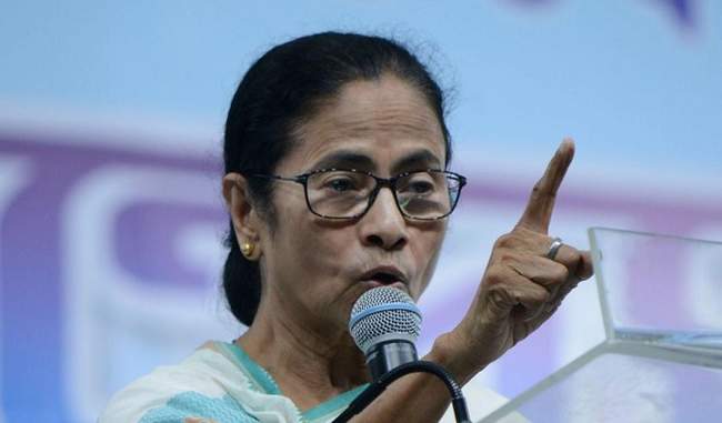 surnames-do-not-matter-in-human-relations-says-mamata-banerjee