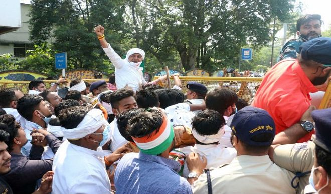 Police used lathi on Youth Congress