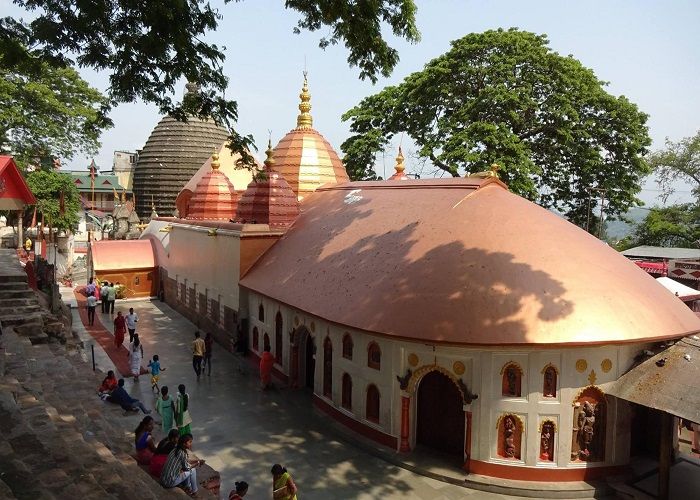 नवरात्रि में इन 7 प्रसिद्ध माँ दुर्गा के मंदिरों में करें दर्शन, हर मनोकामना होगी पूरी