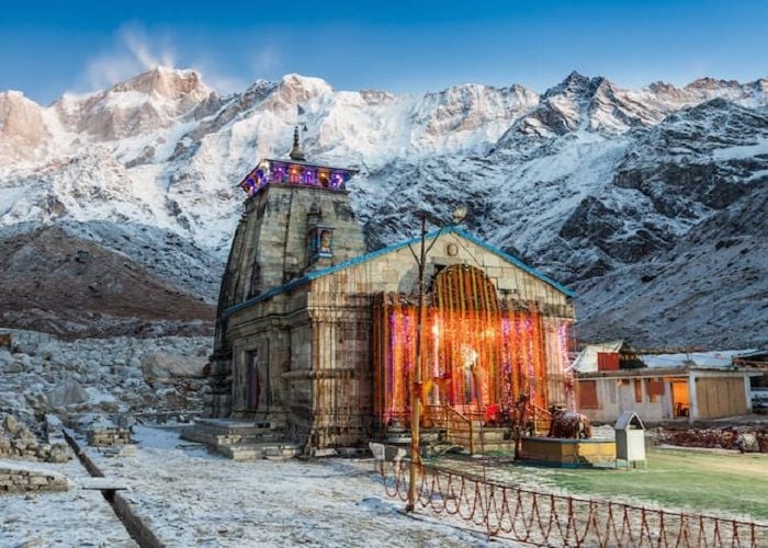 चार धाम की यात्रा पर जा रहे हैं तो पढ़ लें यह जानकारी, इस दिन बंद होंगे केदारनाथ-बद्रीनाथ के कपाट