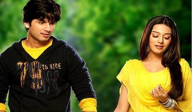 Shahid Kapoor and Amrita Rao dating each other