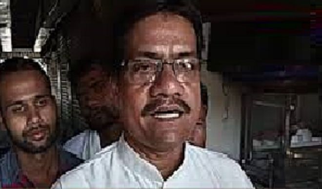 कांग्रेस के कार्यकारी अध्यक्ष सुरेंद्र चौधरी ने साधा मुख्यमंत्री पर निशाना, कहा कांग्रेस को छोड़ कोरोना की चिंता करें