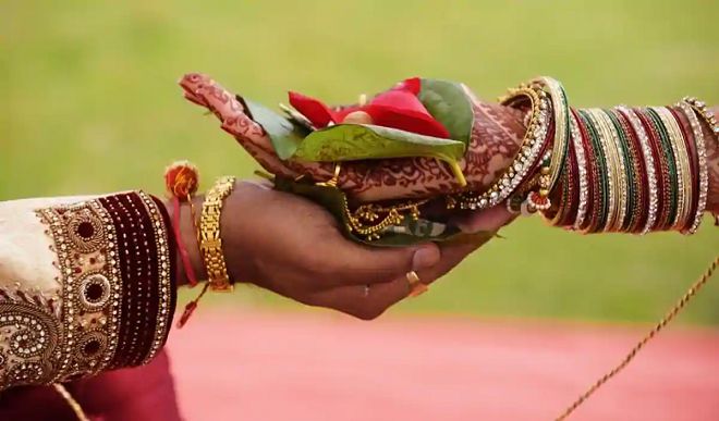 इंदौर जिला प्रशासन ने शादी में मेहमानों की तादाद सीमित की, 250 से ज्यादा बुलाने पर जाना पड़ेगा जेल !