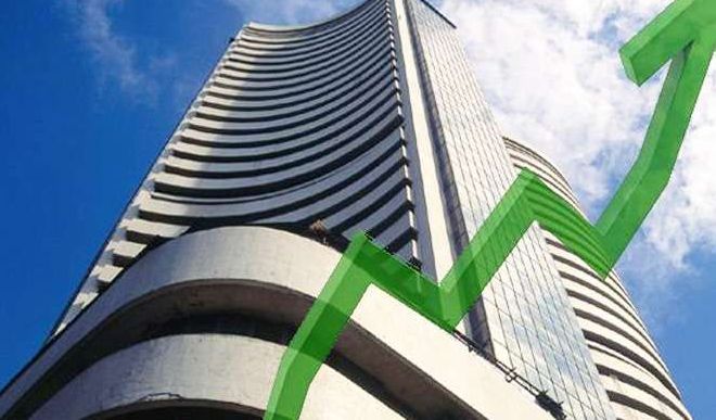 बाजार रिकॉर्ड ऊंचाई पर बंद, Sensex ने लगाई 445 अंकों की छलांग