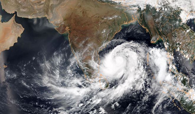 चक्रवाती तूफान ‘निवार’ का असर शुरू, तमिलनाडु और पुडुचेरी में भारी बारिश