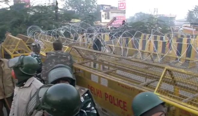 राजधानी दिल्ली के करीब पहुंचे किसान ! सीमाओं पर बढ़ाई गई सुरक्षा
