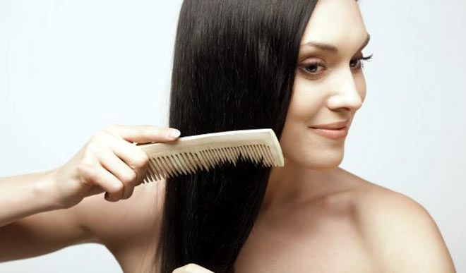 हेल्दी और सुंदर बालों के लिए अपनाएं यह आसान टिप्स - know about some hair  care tips for healthy and fuller hair in hindi