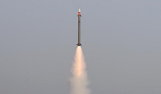जमीन से हवा में मार करने में सक्षम मध्यम रेंज की मिसाइल का सफल परीक्षण, श्रीपद नाइक ने DRDO को दी बधाई