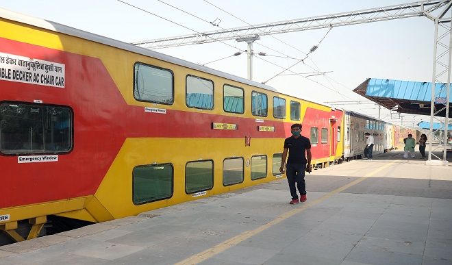 कोरोना के बावजूद रेलवे अपनी आमदनी से परिचालन व्यय को करेगा पूरा: वीके यादव