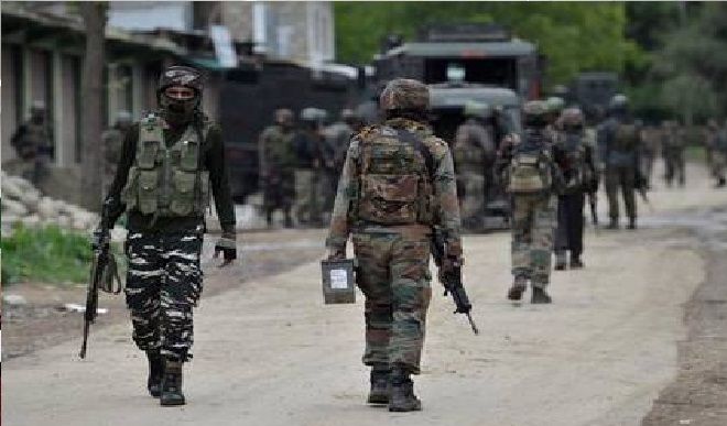 जम्मू-कश्मीर पुलिस ने एक सैन्य अधिकारी, दो अन्य के खिलाफ आरोप-पत्र दायर किया