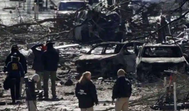 Suspect in Nashville explosion died in blast: U.S. officials