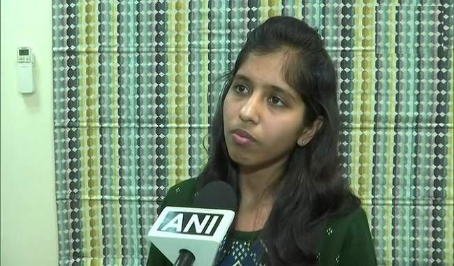 kejriwal-daughter-came-out-in-support-of-papa-asked-can-a-terrorist-be-a-developer