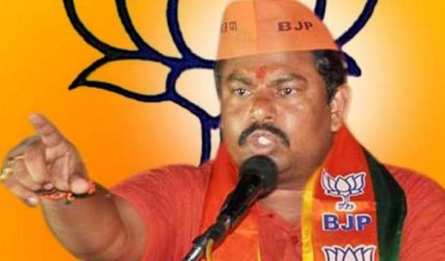 hindus-should-be-trained-to-use-weapons-for-self-defense-bjp-mla