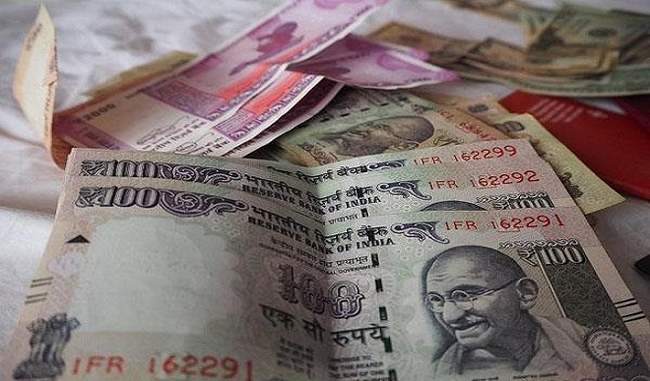 rupee-lost-two-paise-in-early-trade