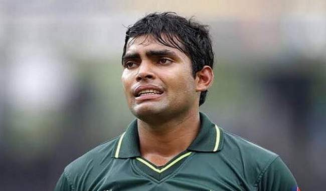 pcb-suspends-umar-akmal-until-an-anti-corruption-probe-is-completed