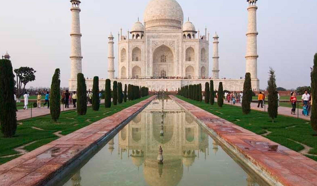 trump-agra-yatra-taj-ticket-counters-will-be-closed-on-monday-at-11-30-am trump-agra-yatra-taj-ticket-counters-will-be-closed-on-monday-at-11-30-am