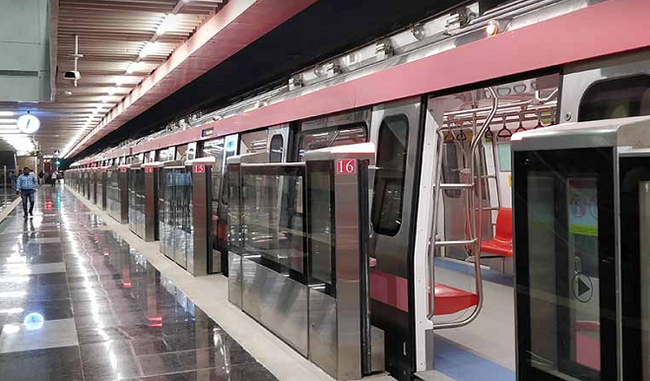 violence-in-north-east-delhi-five-stations-of-pink-line-of-metro-closed