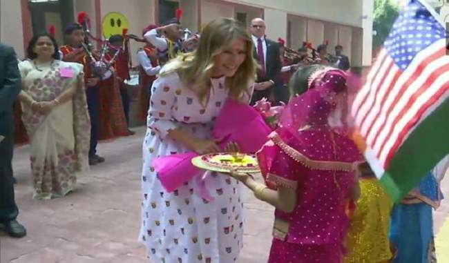 melania-trump-arrives-at-government-school-to-attend-happyness-class