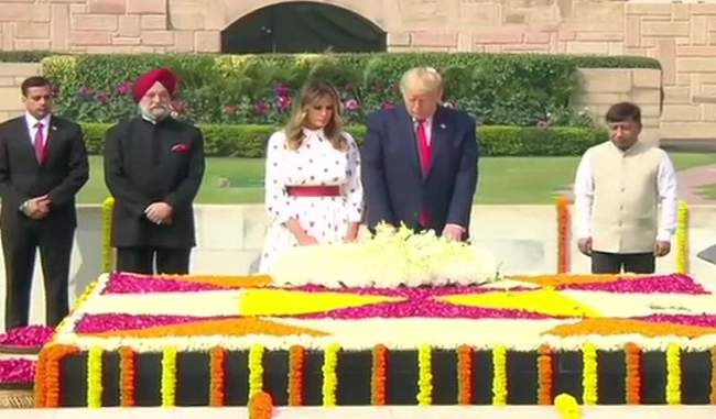 trump-and-melania-went-to-rajghat-paid-floral-tributes-to-bapu