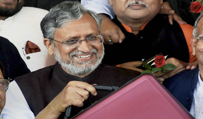 sushil-modi-presented-bihar-budget-in-the-election-year-the-maximum-emphasis-on-education sushil-modi-presented-bihar-budget-in-the-election-year-the-maximum-emphasis-on-education