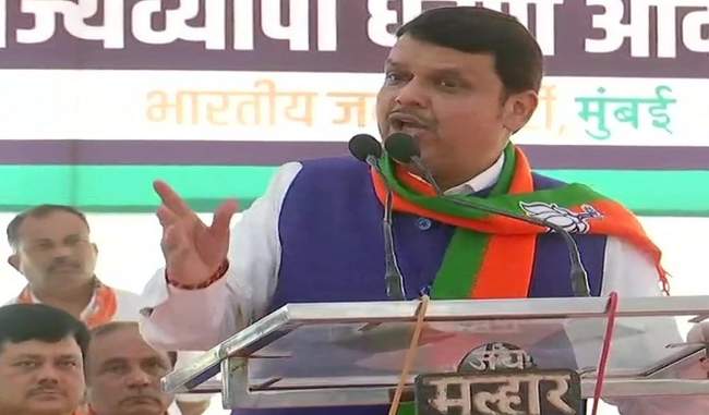 on-the-statement-of-waris-pathan-fadnavis-asked-is-shiv-sena-wearing-bangles