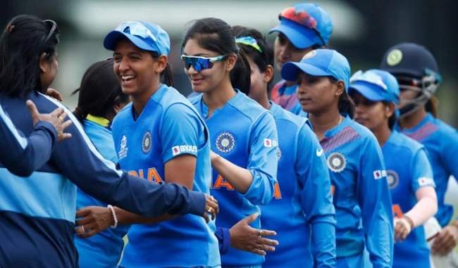 harmanpreet-kaur-wary-of-silly-mistakes-as-india-storm-into-semi-finals