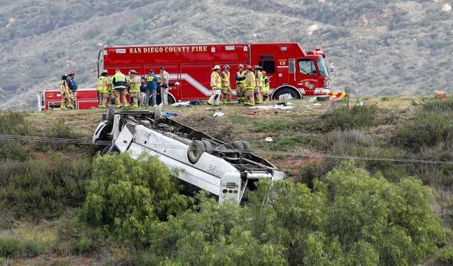 bus-falls-in-california-three-dead-18-injured