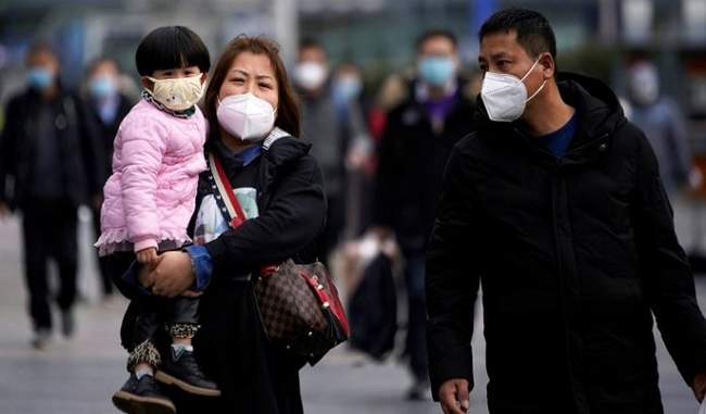 death-toll-from-coronavirus-in-china-crosses-1700-and-70-400-people