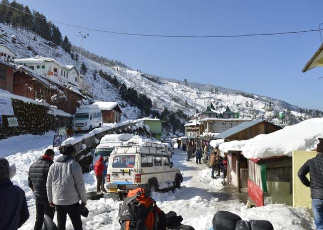 अगर आप भी बना रहे हैं देहरादून का प्लान, तो जरूर जाएं इन जगहों पर