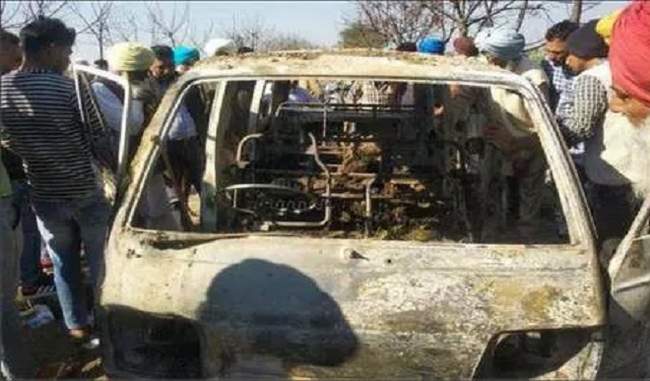 school-van-caught-fire-in-punjab-four-children-died