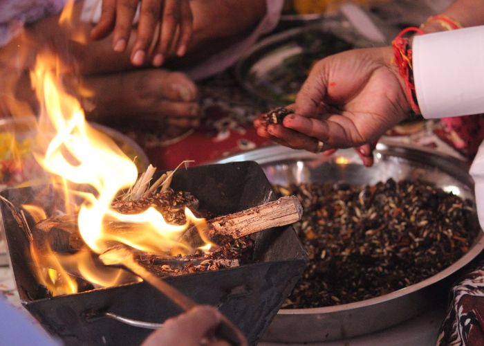 Chaitra Navratri: Why Navratri worship is incomplete without Havan, know its importance and method