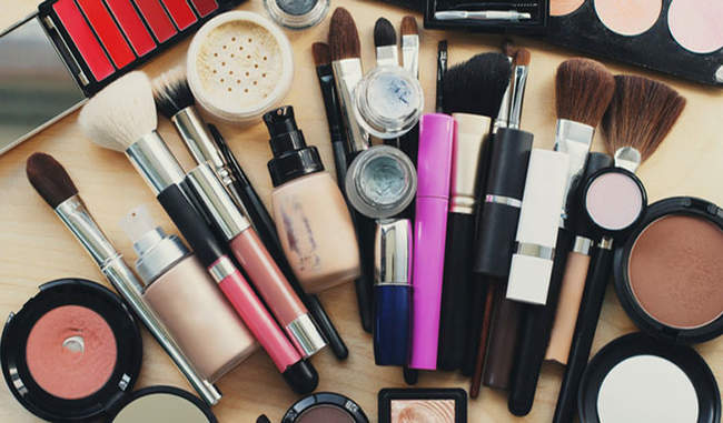 things-to-take-care-while-purchasing-online-cosmetics-in-hindi