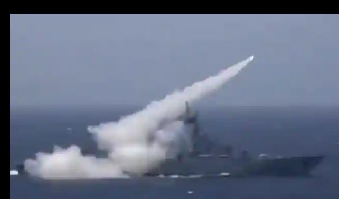 पाकिस्तान ने अरब सागर में किया एंटी-शिप मिसाइल टेस्ट