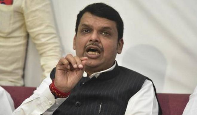 फडणवीस का हमला, कहा- मीडिया को आतंकित कर रही है महाराष्ट्र सरकार