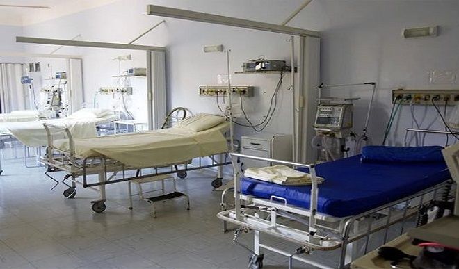 इंदौर में मरीजों की संख्या बेतहाशा बढ़ने की आशंका, 13000 बिस्तरों की तैयारी में जुटा प्रशासन