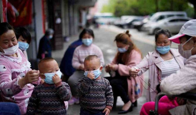 जापान ने कोरोना वायरस के कारण लागू आपातकाल को पूरे देश से समाप्त किया