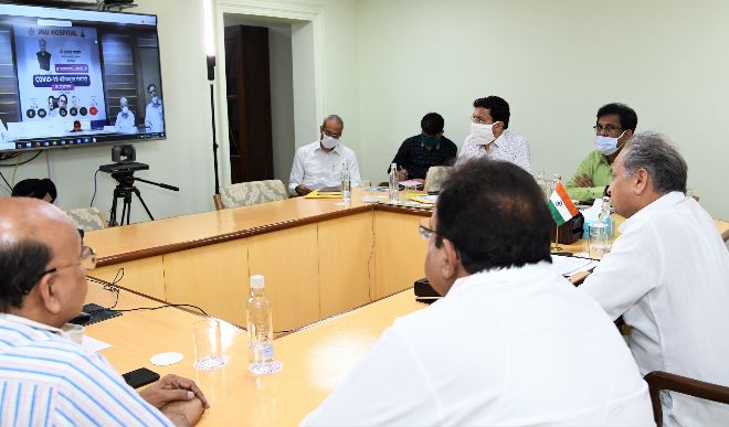 वायरस पर काबू के लिए योजनाबद्ध तरीके से कदम उठाए, केंद्र ने भी की तारीफ: गहलोत