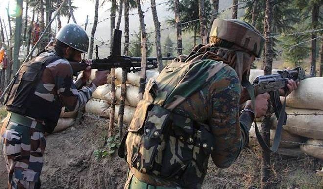 जम्मू-कश्मीर में दो मुठभेड़ों में सुरक्षाबलों ने मार गिराए छह और आतंकवादी
