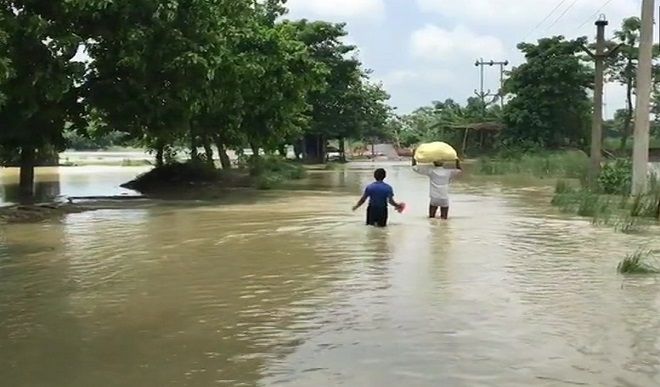 floods have created havoc in bihar villages become islands - Prabhasakshi latest news in hindi