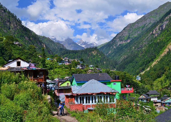 मिनी इजरायल के नाम से मशहूर हिमाचल प्रदेश का यह गांव, एडवेंचर के शौकीन लोगों के लिए बेहद खास है