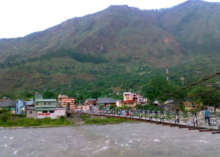 खूबसूरत वादियों में खोने का बेहतरीन अनुभव दिलाता है हिमाचल प्रदेश का शहर भुंतर एक बार जरूर जाए